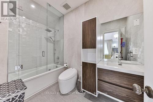 1420 Stavebank Road, Mississauga, ON - Indoor Photo Showing Bathroom