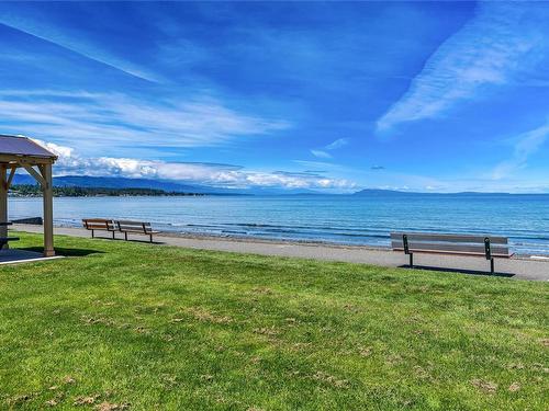 1120 Spider Lake Rd, Qualicum Beach, BC 