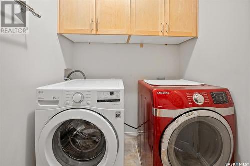 406 Wilkins Crescent, Saskatoon, SK - Indoor Photo Showing Laundry Room