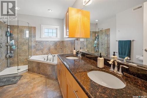 406 Wilkins Crescent, Saskatoon, SK - Indoor Photo Showing Bathroom
