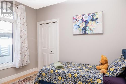 29 Autumn Grove, Quinte West, ON - Indoor Photo Showing Bedroom