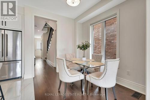 327 Raymond Road, Hamilton (Ancaster), ON - Indoor Photo Showing Dining Room