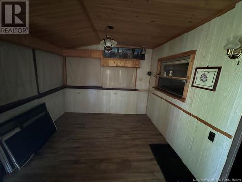 27 Second Avenue, Pointe-Du-Chêne, NB - Indoor Photo Showing Other Room With Fireplace