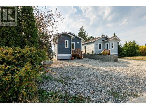 313 8Th  S Avenue, Creston, BC - Outdoor