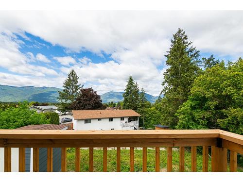 313 8Th Avenue S, Creston, BC - Outdoor With View