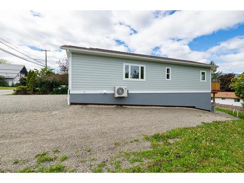 311 8Th Avenue S, Creston, BC - Outdoor With Exterior