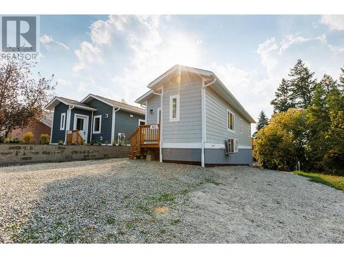 311 8Th  S Avenue, Creston, BC - Outdoor