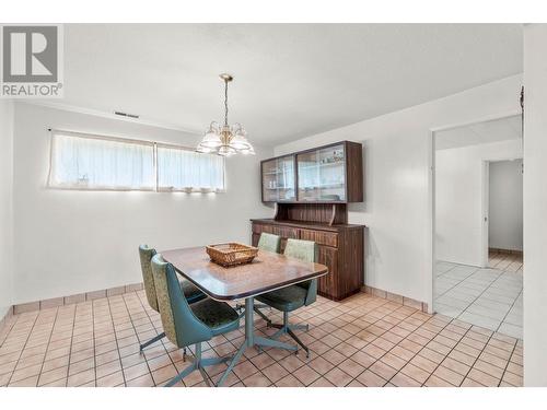 1057 Sudbury Avenue, Kamloops, BC - Indoor Photo Showing Dining Room