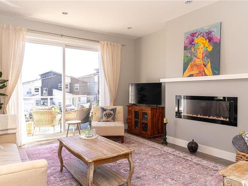 7032 Brailsford Pl, Sooke, BC - Indoor Photo Showing Living Room With Fireplace