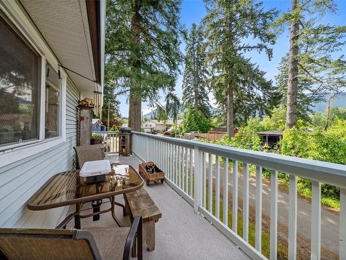 1 - 6-68 Stanley Rd, Lake Cowichan, BC - Outdoor With Exterior