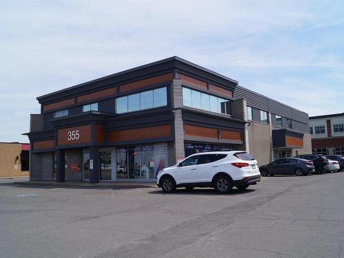 FaÃ§ade - 2-355 Boul. Du Séminaire N., Saint-Jean-Sur-Richelieu, QC - Outdoor