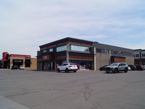 FaÃ§ade - 2-355 Boul. Du Séminaire N., Saint-Jean-Sur-Richelieu, QC - Outdoor