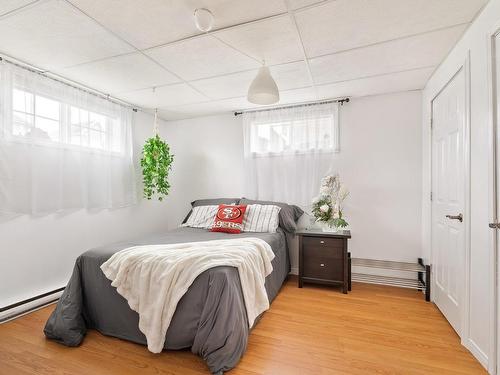 Chambre Ã Â coucher - 1426 Rue Gérald-Godin, Lévis (Desjardins), QC - Indoor Photo Showing Bedroom