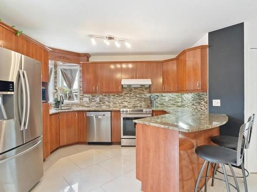 Cuisine - 1426 Rue Gérald-Godin, Lévis (Desjardins), QC - Indoor Photo Showing Kitchen With Upgraded Kitchen