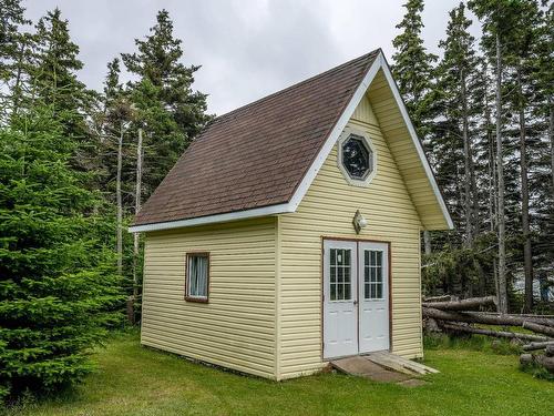 Shed - 65 Ch. Des Gaudet, Les Îles-De-La-Madeleine, QC - Outdoor