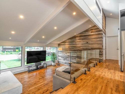 Overall view - 1115 Rue Pascal, Sherbrooke (Les Nations), QC - Indoor Photo Showing Living Room With Fireplace