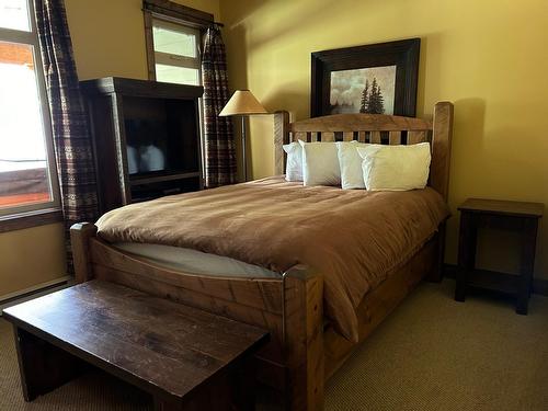 P2-B - 1351 Gerry Sorensen Way, Kimberley, BC - Indoor Photo Showing Bedroom