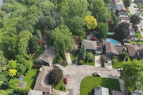 16 Freeland Court, Hamilton, ON - Outdoor With View