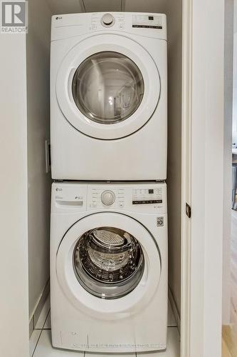 506 - 1285 Queen Street E, Toronto (Greenwood-Coxwell), ON - Indoor Photo Showing Laundry Room