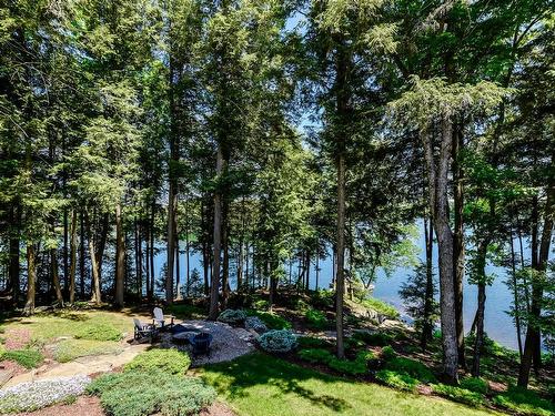 Vue sur l'eau - 20 Ch. Du Saphir, Val-Des-Monts, QC - Outdoor