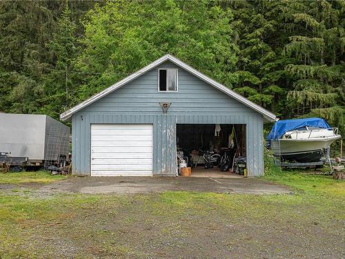 870 Sayward Rd, Sayward, BC 