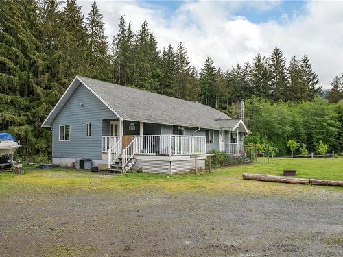 870 Sayward Rd, Sayward, BC 