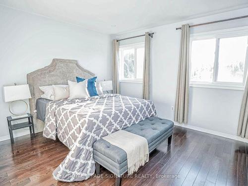 1141 Vanrose St, Mississauga, ON - Indoor Photo Showing Bedroom