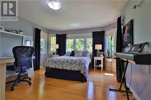 1219 Leedale Avenue, Sudbury, ON - Indoor Photo Showing Bedroom