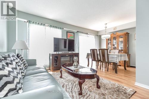 82 - 100 Brickyard Way, Brampton, ON - Indoor Photo Showing Living Room