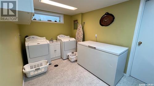 10811 Meighen Crescent, North Battleford, SK - Indoor Photo Showing Laundry Room