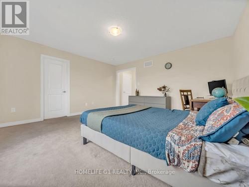 19 Cahill Drive, Brantford, ON - Indoor Photo Showing Bedroom