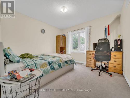 19 Cahill Drive, Brantford, ON - Indoor Photo Showing Bedroom