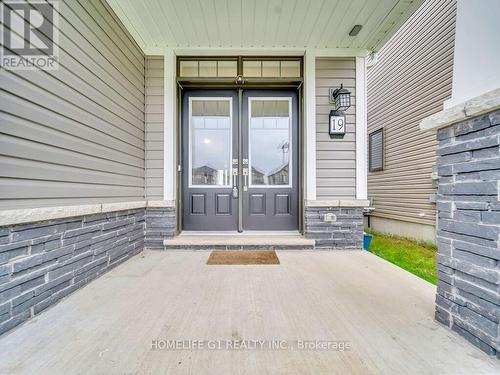 19 Cahill Drive, Brantford, ON - Outdoor
