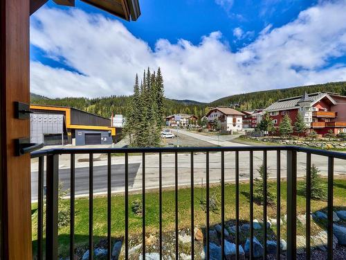 19-3280 Village Way, Sun Peaks, BC - Outdoor With Balcony