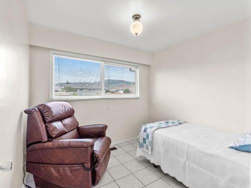 1057 Sudbury Ave, Kamloops, BC - Indoor Photo Showing Bedroom