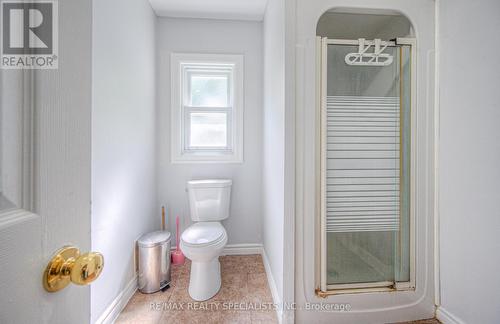 11 Mcdougall Road, Waterloo, ON - Indoor Photo Showing Bathroom