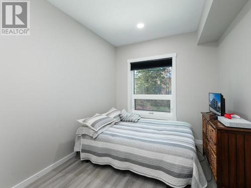 215-420 Range Road, Whitehorse, YT - Indoor Photo Showing Bedroom