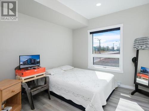 215-420 Range Road, Whitehorse, YT - Indoor Photo Showing Bedroom