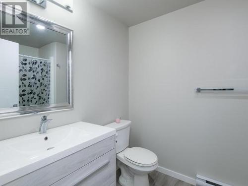 215-420 Range Road, Whitehorse, YT - Indoor Photo Showing Bathroom