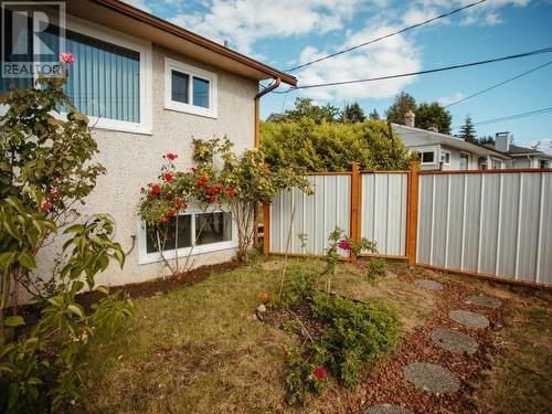 3470 Marine Ave, Powell River, BC - Outdoor