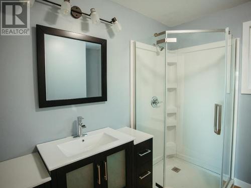 3470 Marine Ave, Powell River, BC - Indoor Photo Showing Bathroom