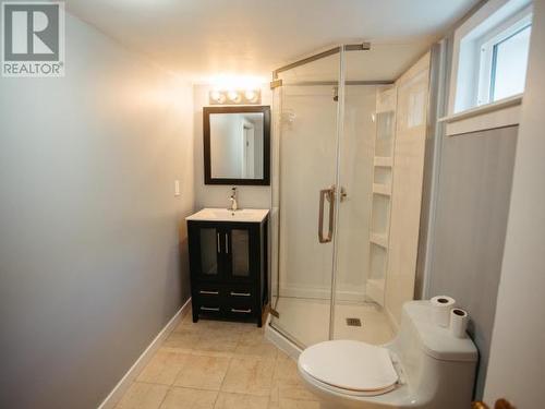 3470 Marine Ave, Powell River, BC - Indoor Photo Showing Bathroom
