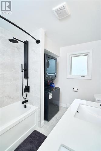 180 Drummond Street, Moncton, NB - Indoor Photo Showing Bathroom