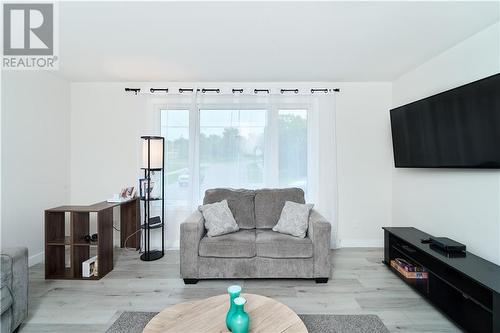 180 Drummond Street, Moncton, NB - Indoor Photo Showing Living Room