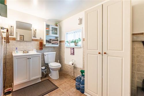 367 Bowen Road, Fort Erie, ON - Indoor Photo Showing Bathroom