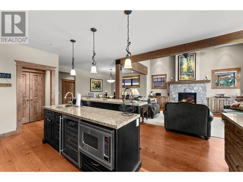 6-5040 Valley Drive, Sun Peaks, BC - Indoor With Fireplace