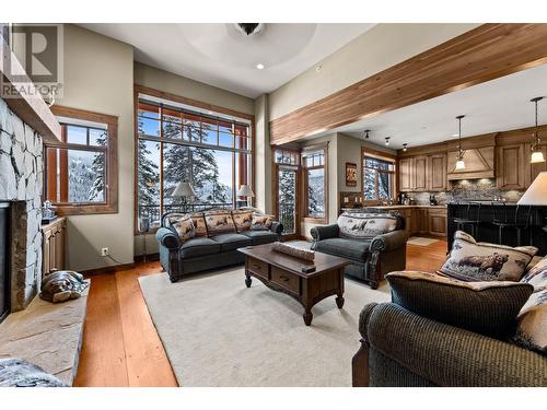 6-5040 Valley Drive, Sun Peaks, BC - Indoor Photo Showing Living Room With Fireplace