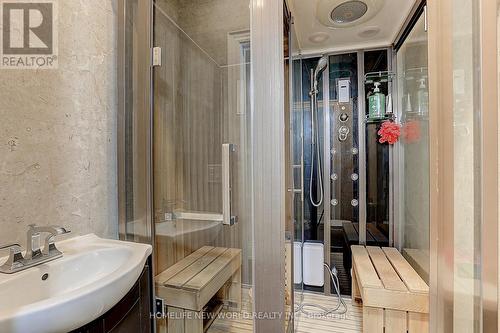 687 Bloor Street E, Toronto (Cabbagetown-South St. James Town), ON - Indoor Photo Showing Bathroom