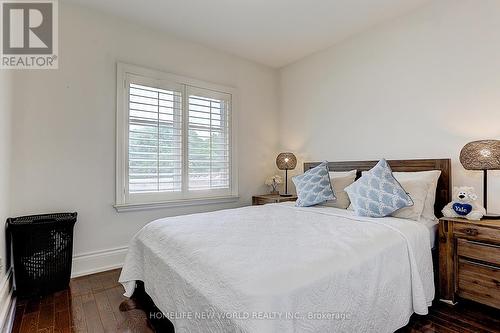 687 Bloor Street E, Toronto (Cabbagetown-South St. James Town), ON - Indoor Photo Showing Bedroom