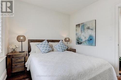 687 Bloor Street E, Toronto (Cabbagetown-South St. James Town), ON - Indoor Photo Showing Bedroom